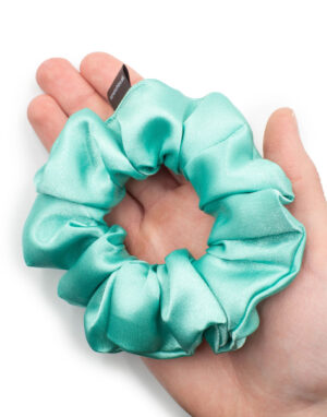 Scrunchies: Od hippie kultúry po módny doplnok 7